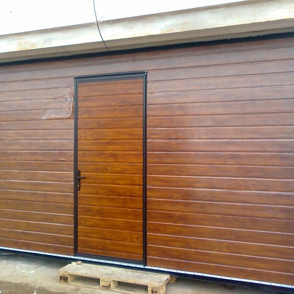 garážová vrata s dveřmi 29