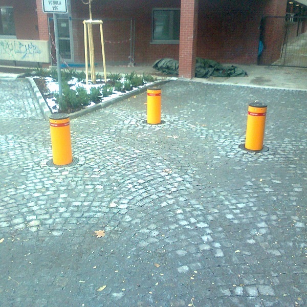 parkovací sloupky strabuc 2