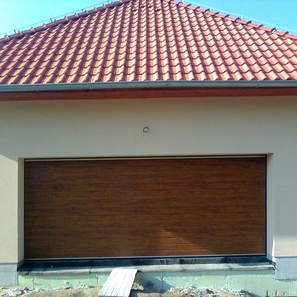 sekční garážová vrata 1