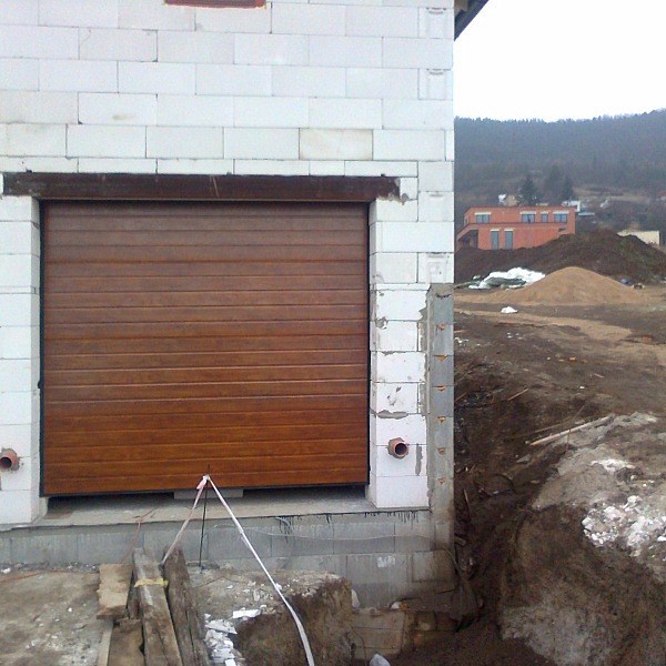 garážová vrata sekční 2