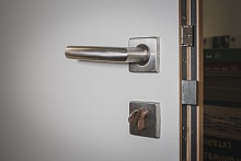 Bezpečnostní vchodové dveře do bytu