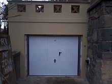 garážová vrata s dveřmi 2