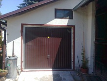 výklopná garážová vrata 8