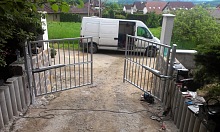 dvoukřídlá brána 8